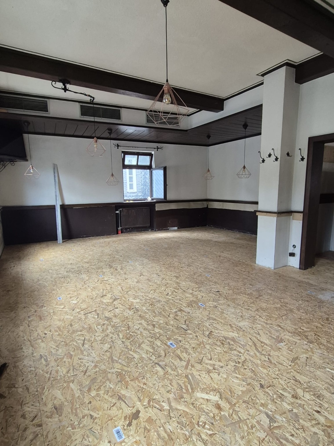 Bodenfläche nach Montage von OSB-Platten